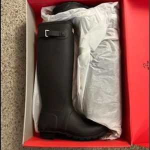 Hunter rain boots size 8
